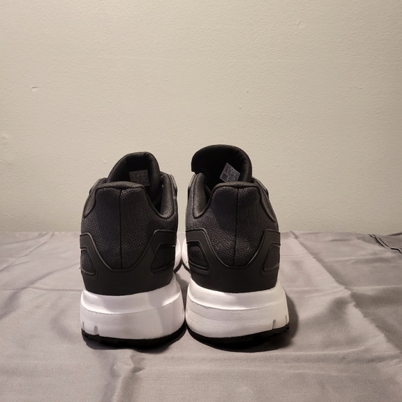 Adidas Black/White Cloudfoam - Picture 3 of 4